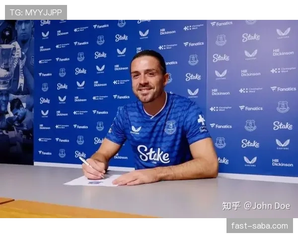 格拉利什加速边路突破撕开防线，本赛季角色更趋多面化